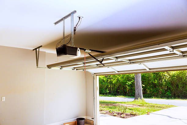 Top rated local Garage Door Roller Replacement specialists in Aurora, MO